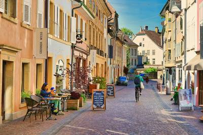 Le cœur piéton d’Yverdon-les-Bains relie la place Pestalozzi aux rues du Lac,
